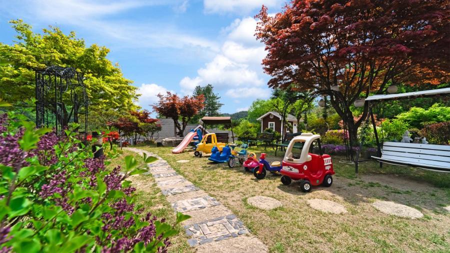 Gapyeong Yeheaden Pension Pocheon Εξωτερικό φωτογραφία